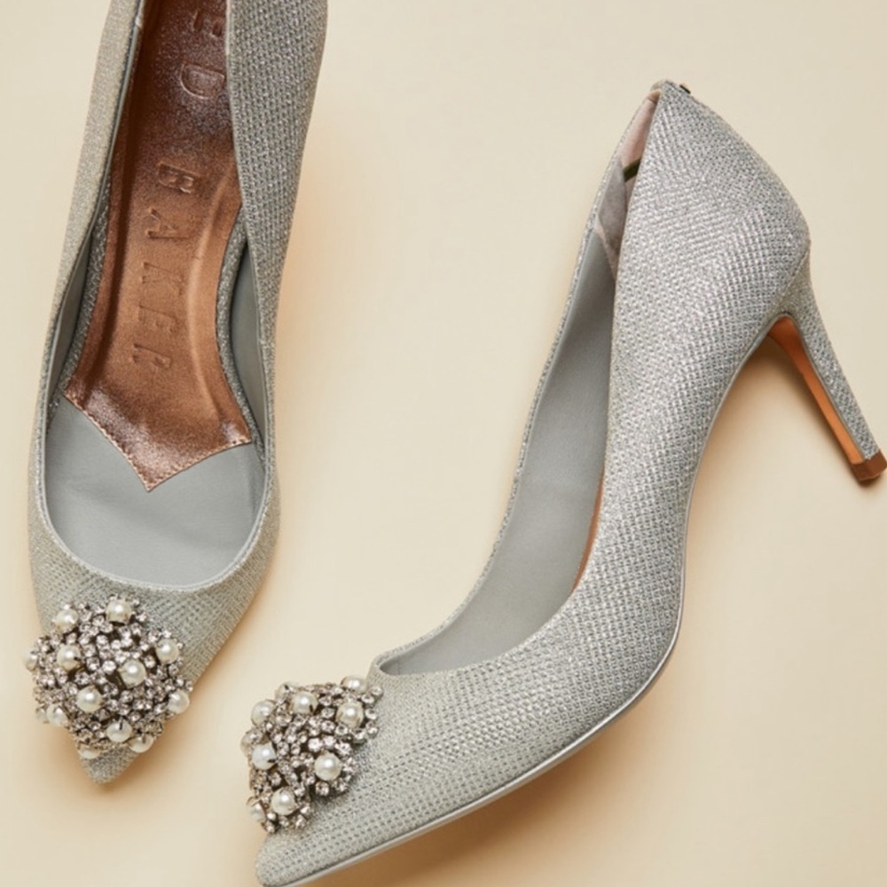 Ted Baker Darlill Metallic Brooch Heel Pump Silver Ted Baker London - Picture 13 of 16